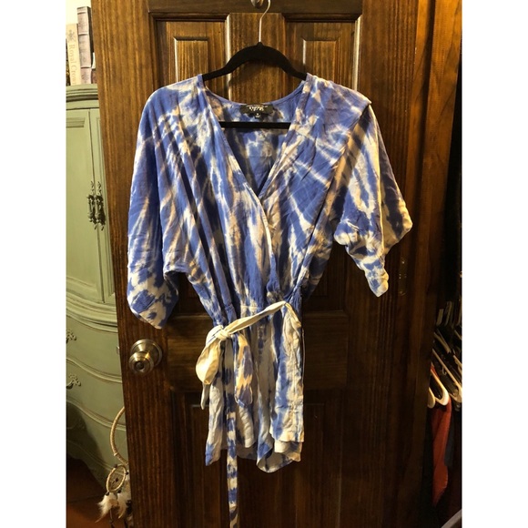 Lulu’s Blue & White Tie Dye Romper - Picture 2 of 4